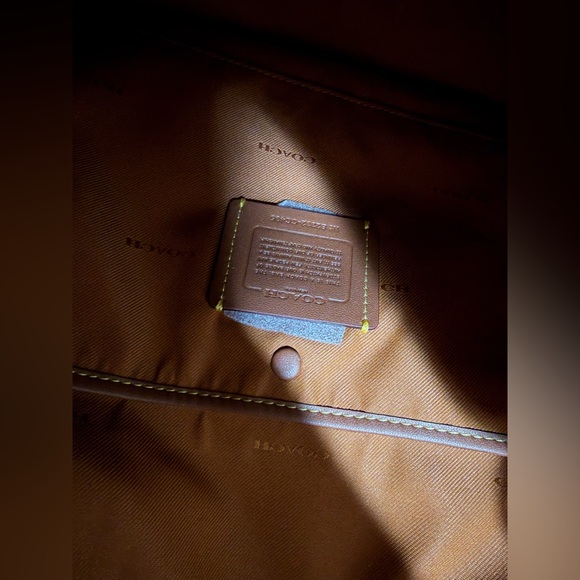 Coach Cary Pebbled Leather Shoulder Bag in Sun Orange RARE - Picture 9 of 10